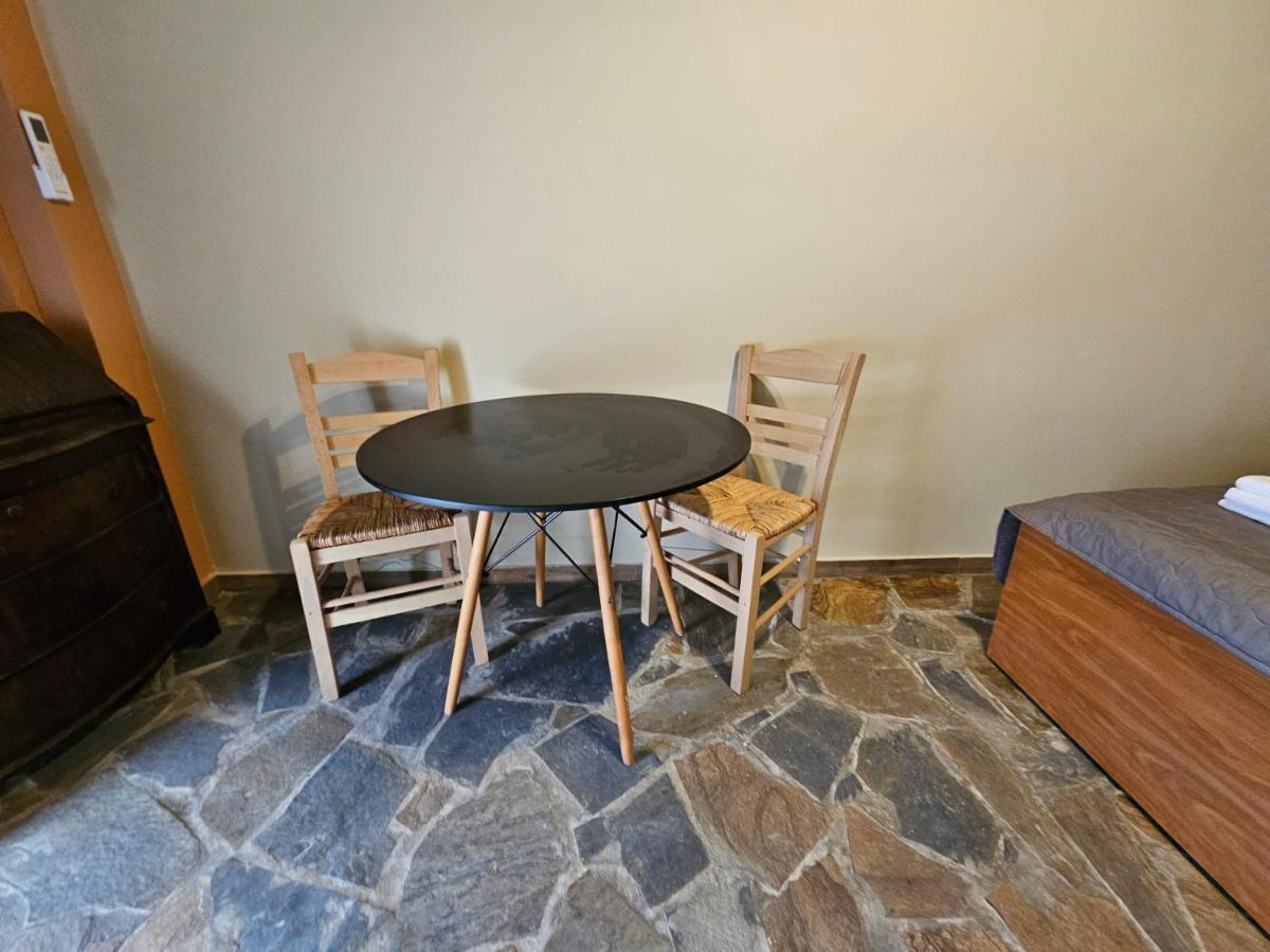 Villa Clotho Pórto Ráfti Екстериор снимка