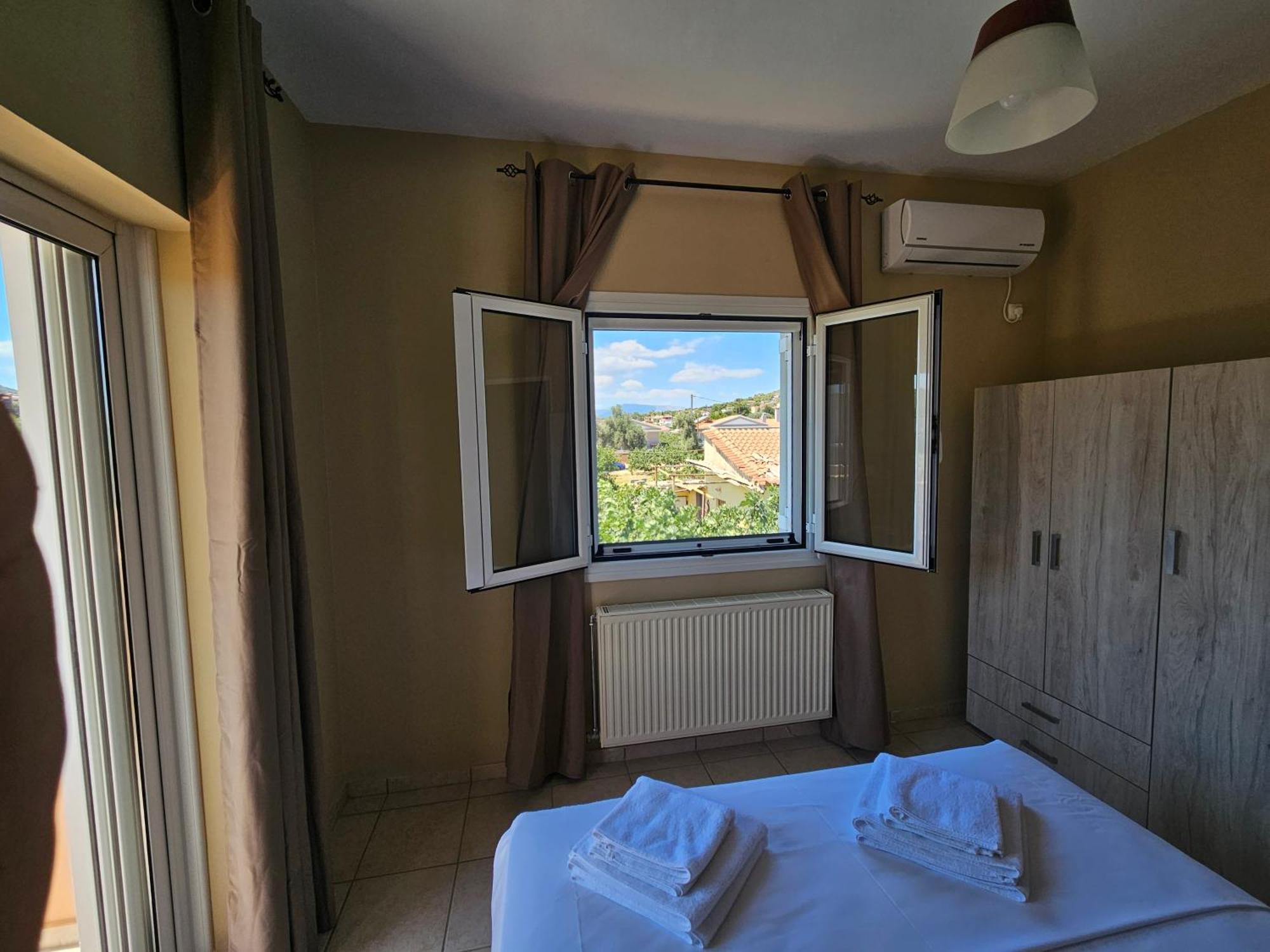 Villa Clotho Pórto Ráfti Екстериор снимка